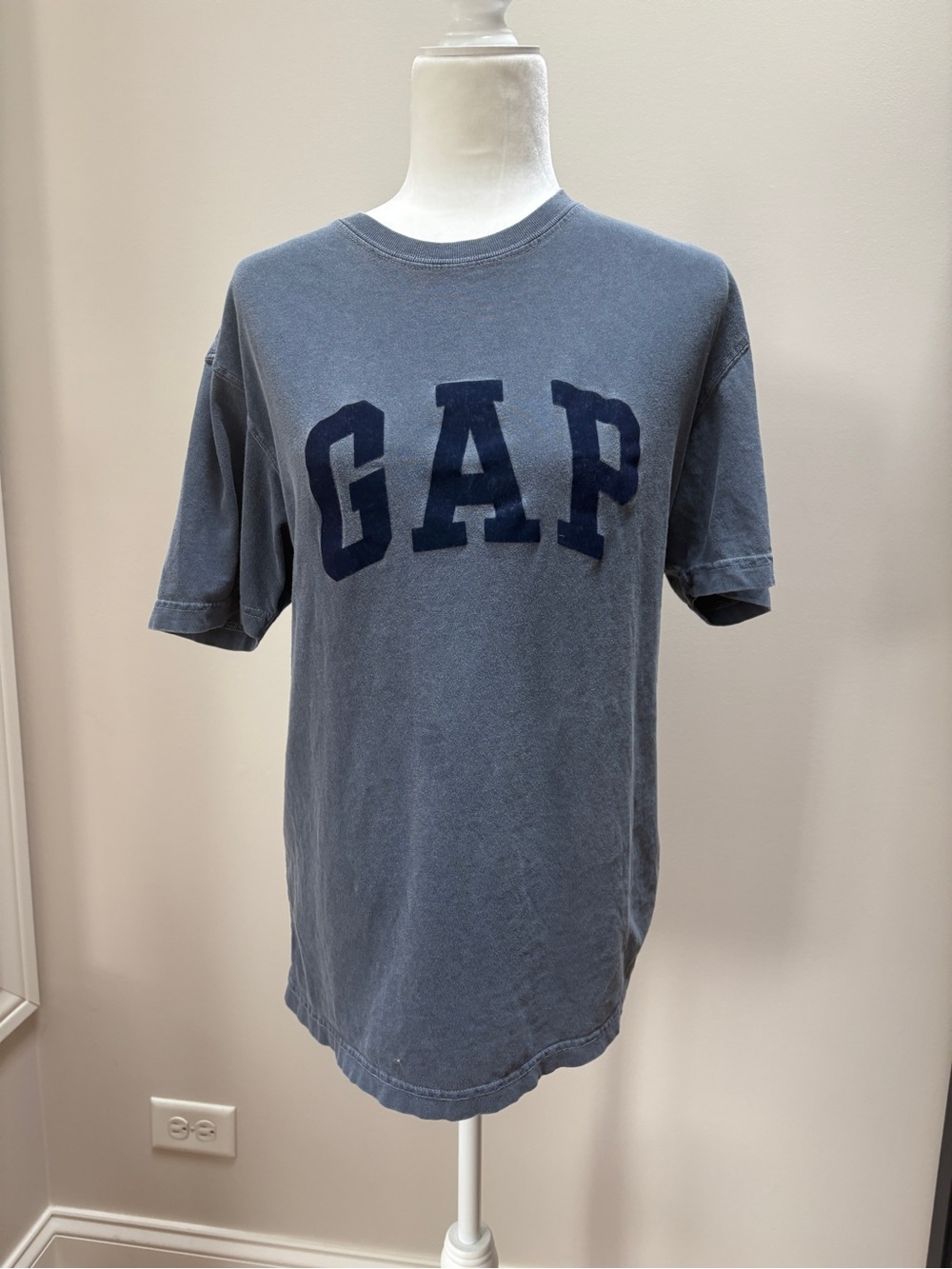 GAP Unisex Vintage Short Sleeve Crewneck Tee in Faded Blue with Navy Felt Logo